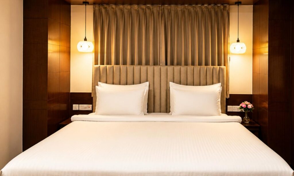 Room image 3